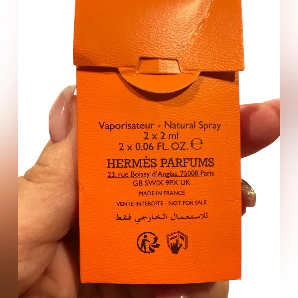 Hermes Paris Oud Alezan Sample Travel Size Fragrance in Small Orange Box